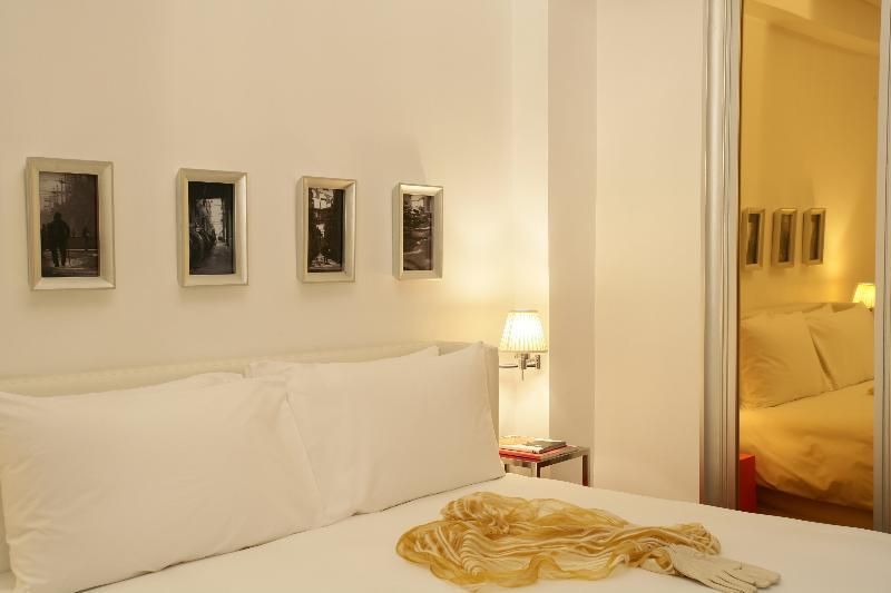 J Plus Hotel By Yoo Хонконг Екстериор снимка